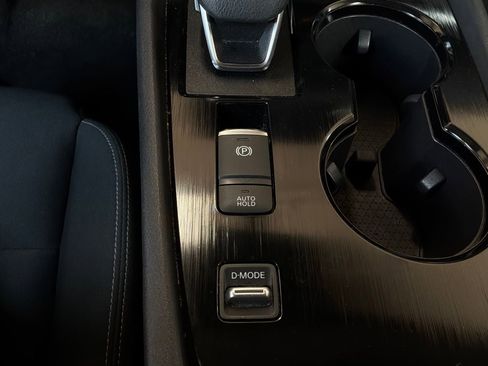 Used 2023 Nissan Rogue S FWD image 22