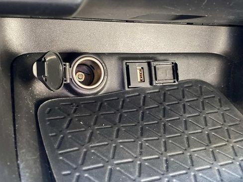 Used 2021 Toyota RAV4 XLE Premium FWD image 24