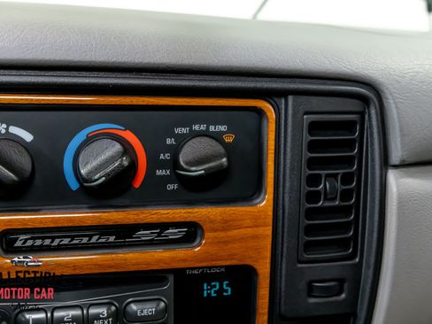 Used 1996 Chevrolet Impala SS RWD image 84