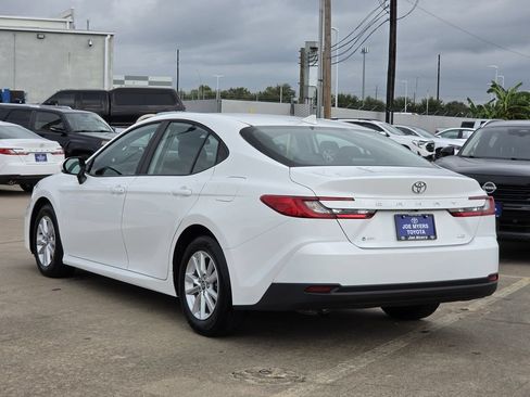 Used 2026 Toyota Camry LE FWD image 7