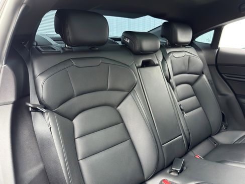 Used 2023 Porsche Taycan image 36