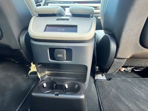 Used 2025 Lincoln Navigator L Reserve AWD/4WD image 21