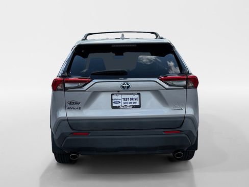 Used 2021 Toyota RAV4 XLE w/ Convenience Package AWD/4WD image 4