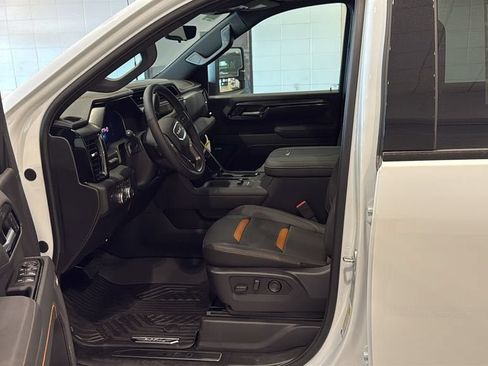 New 2026 GMC Sierra 2500 AT4 w/ AT4 Premium Plus Package AWD/4WD image 22