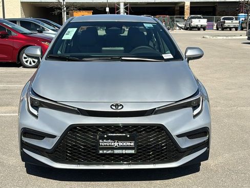 New 2026 Toyota Corolla SE image 2