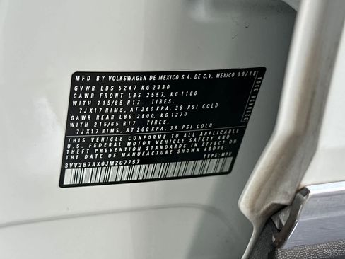 Used 2018 Volkswagen Tiguan SE image 35