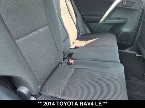 Used 2014 Toyota RAV4 LE AWD/4WD image 25