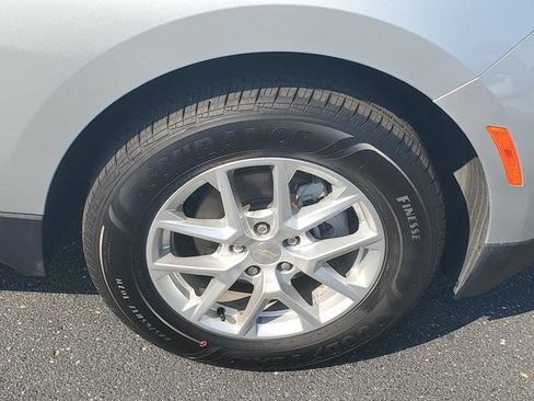 Certified 2022 Chevrolet Equinox LT AWD/4WD image 5