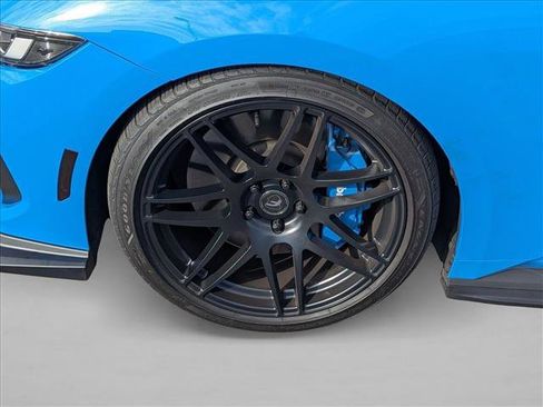 Used 2024 Ford Mustang GT Premium image 15