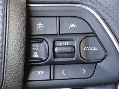 New 2026 Toyota 4Runner 4WD image 28