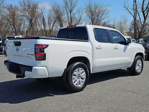Used 2022 Nissan Frontier SV image 6