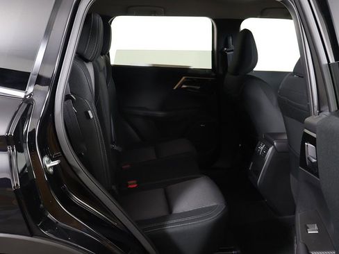 New 2026 Mitsubishi Outlander ES image 31