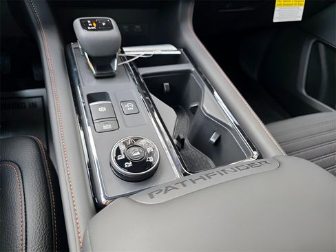 New 2025 Nissan Pathfinder Rock Creek image 31