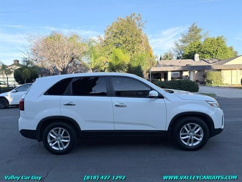 Used 2014 Kia Sorento LX FWD image 7