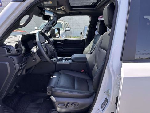 Used 2025 Toyota Land Cruiser w/ Premium Package AWD/4WD image 12