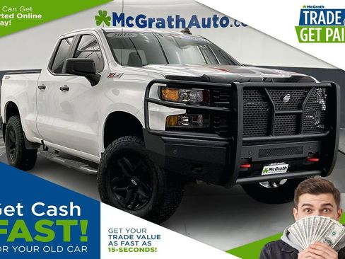 Used 2019 Chevrolet Silverado 1500 Custom Trail Boss w/ Custom Convenience Package AWD/4WD image 1