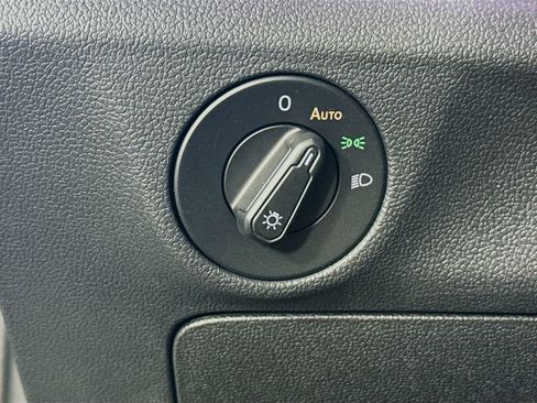 Used 2019 Volkswagen Jetta GLI FWD image 11