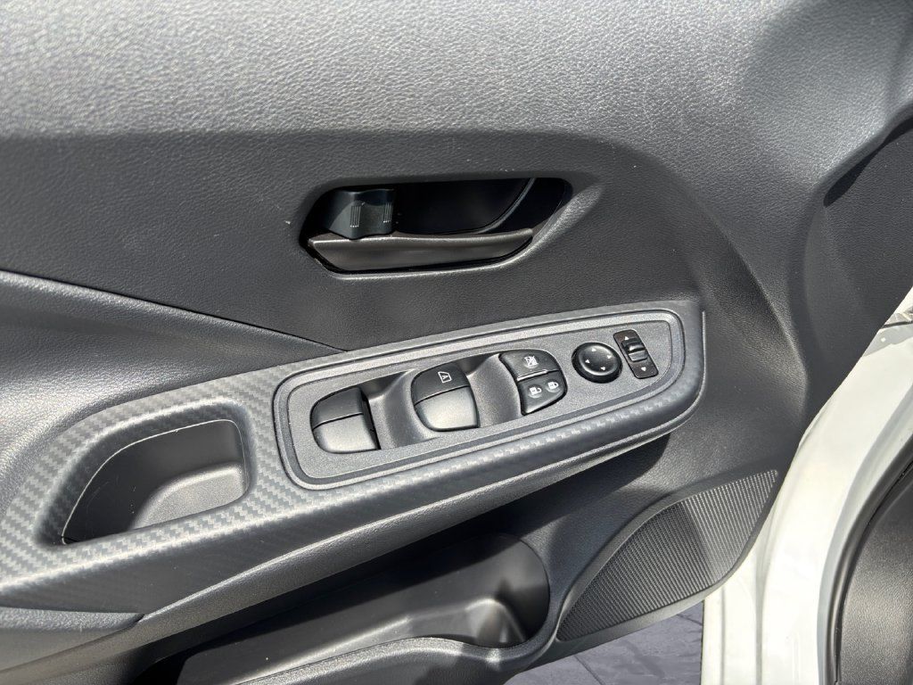 Used 2025 Nissan Versa S w/ Trunk Package FWD image 23
