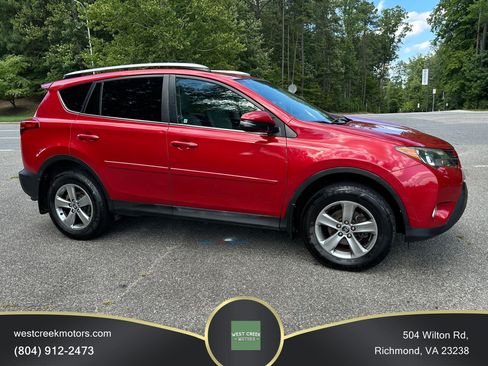 Used 2015 Toyota RAV4 XLE AWD/4WD image 4