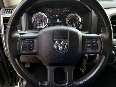 Used 2019 RAM 1500 Big Horn image 24