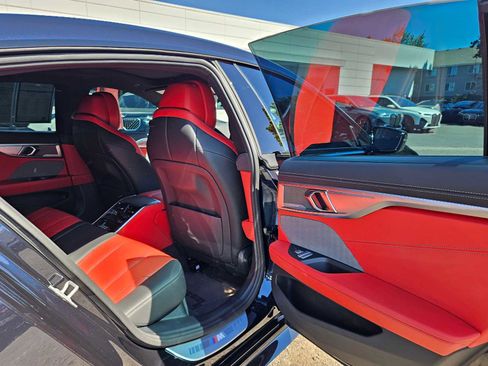 Used 2025 BMW 840i xDrive w/ Driving Assistance Package image 15