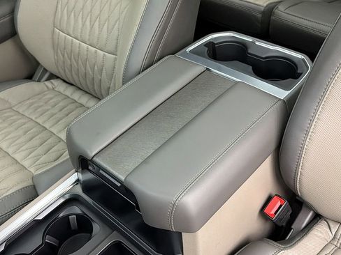 Used 2026 Ford F450 Platinum w/ Platinum Plus Package image 27