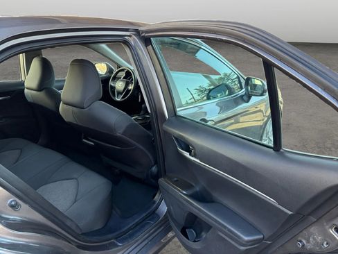 Used 2024 Toyota Camry LE image 15