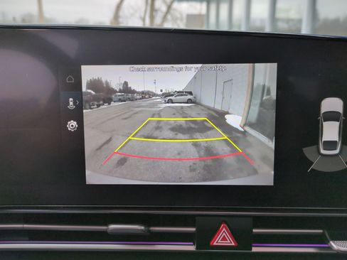 Used 2023 Hyundai Elantra Limited image 15