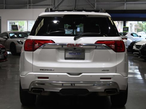 Used 2017 GMC Acadia Denali AWD/4WD image 12