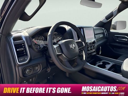 New 2026 RAM 1500 Big Horn AWD/4WD image 18