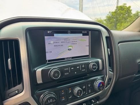 Used 2016 GMC Sierra 1500 SLT w/ SLT Preferred Package AWD/4WD image 20