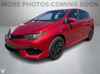 Used 2018 Toyota Corolla iM image 1