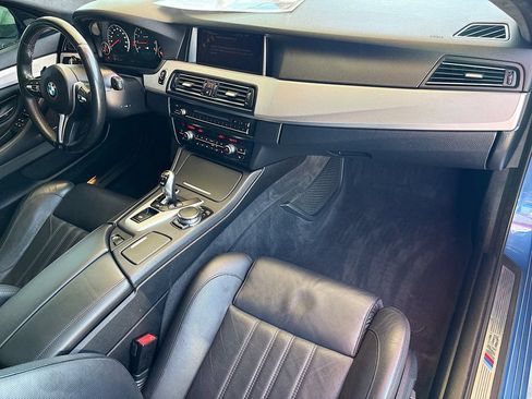 Used 2016 BMW M5 w/ Executive Package RWD image 17