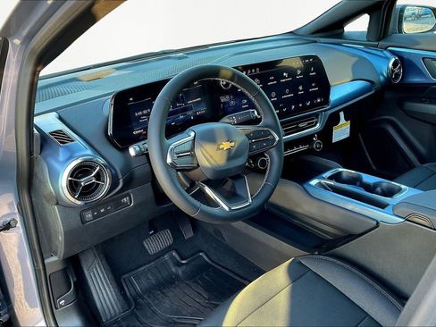 New 2026 Chevrolet Equinox EV LT FWD image 8
