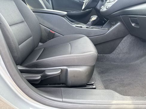 Used 2024 Chevrolet Malibu LT image 12