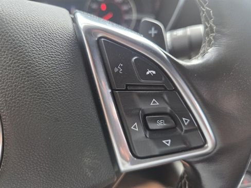 Used 2020 Chevrolet Camaro LT w/ Technology Package RWD image 13