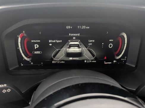 Used 2024 Nissan Rogue SL AWD/4WD image 28