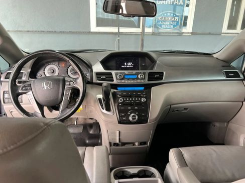 Used 2013 Honda Odyssey Touring image 19