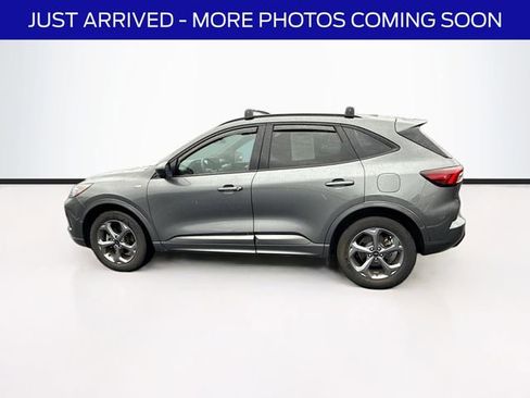 Certified 2023 Ford Escape ST-Line w/ Tech Pack #1 AWD/4WD image 4