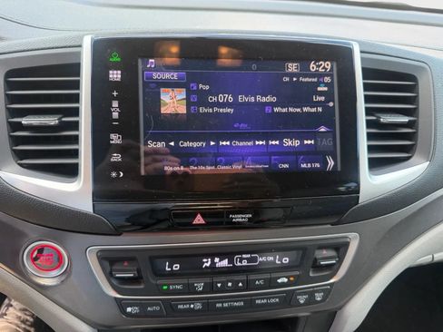 Used 2016 Honda Pilot EX image 13