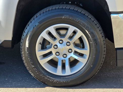 Used 2017 Chevrolet Silverado 1500 LT w/ All Star Edition image 4