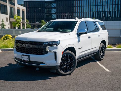 Used 2023 Chevrolet Tahoe Premier AWD/4WD image 1