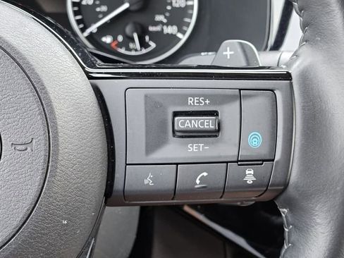Certified 2024 Nissan Pathfinder SL FWD image 18