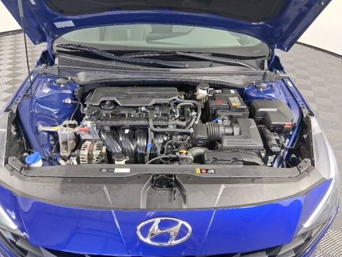 Used 2023 Hyundai Elantra SEL w/ Cargo Package FWD image 28
