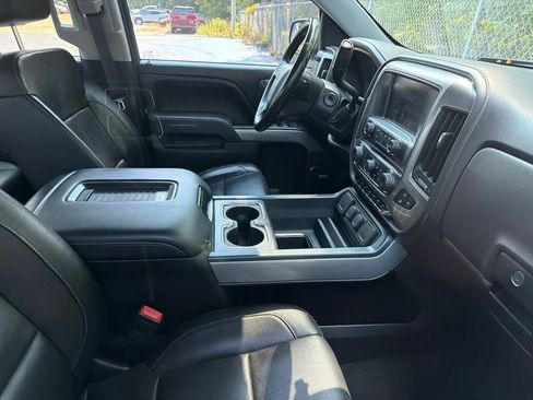 Used 2017 Chevrolet Silverado 1500 LTZ Z71 w/ LTZ Plus Package AWD/4WD image 5