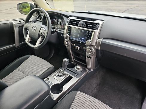 Used 2024 Toyota 4Runner SR5 AWD/4WD image 14