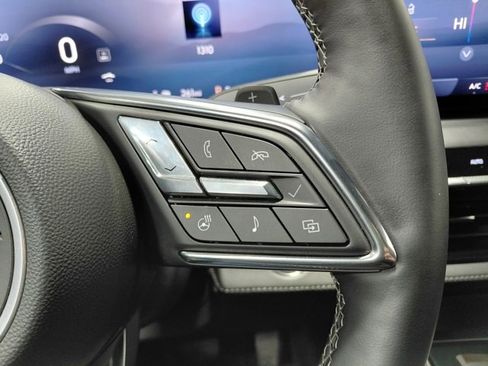 Used 2025 Buick Enclave Preferred image 36