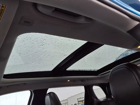 Used 2019 Jeep Cherokee Trailhawk w/ Comfort/Convenience Group image 28