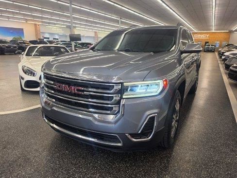 Used 2021 GMC Acadia SLE w/ Driver Convenience Package FWD image 2