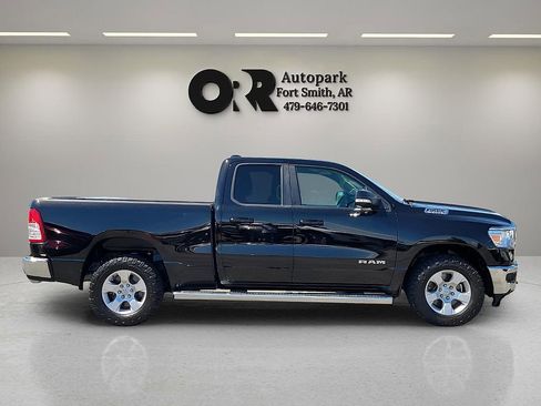 Used 2022 RAM 1500 Big Horn AWD/4WD image 6